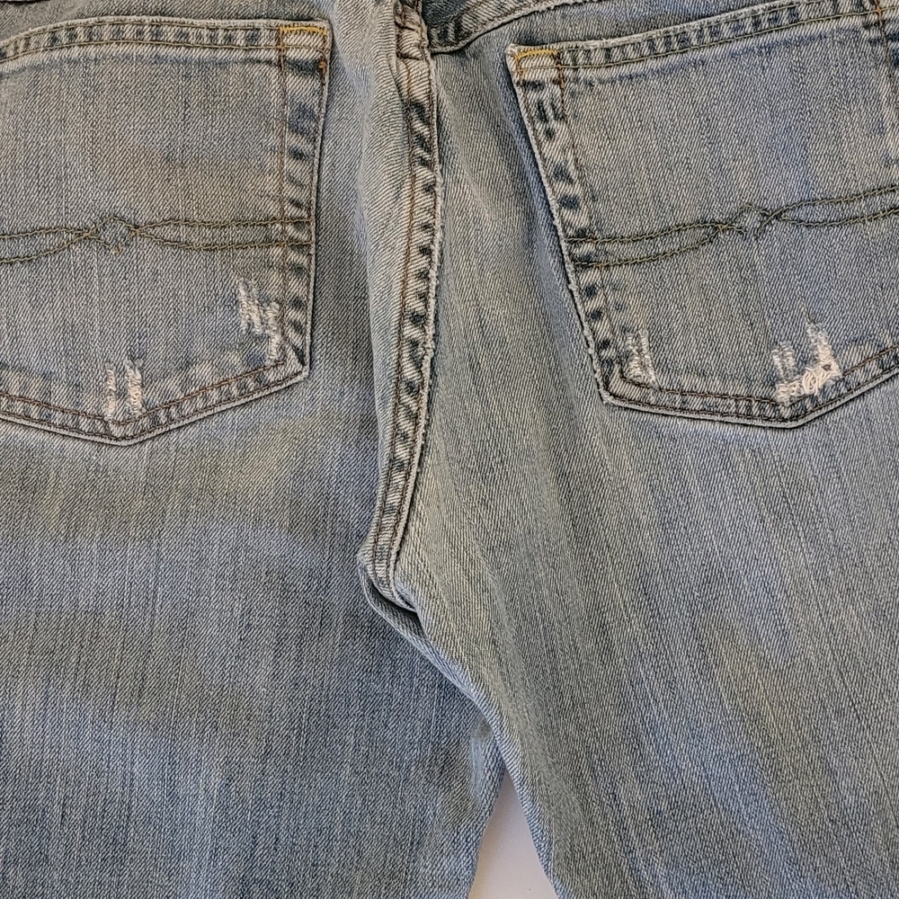 Lucky Brand Blue Straight Leg Jeans with Timeless Style - Picture 5 of 8